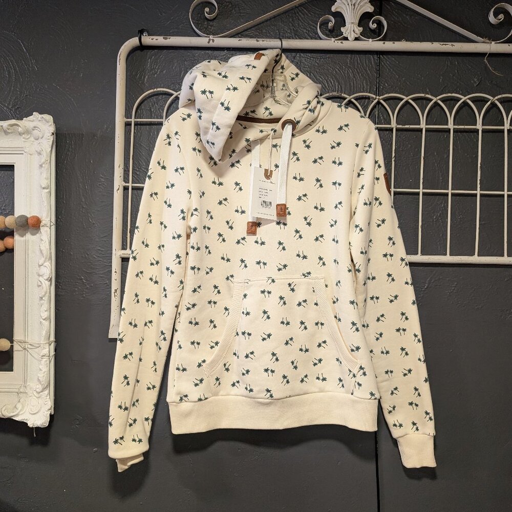 BNWT Size S Wanakome Hoodie. Ivory, Kawai